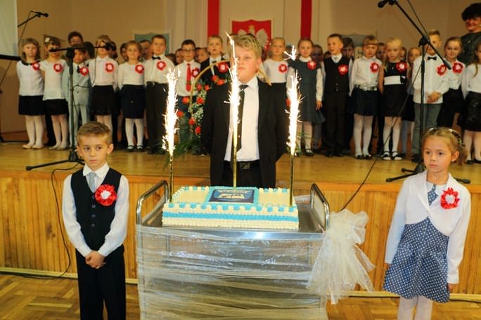 Podwójny jubileusz Szkoły Podstawowej w Zręcinie