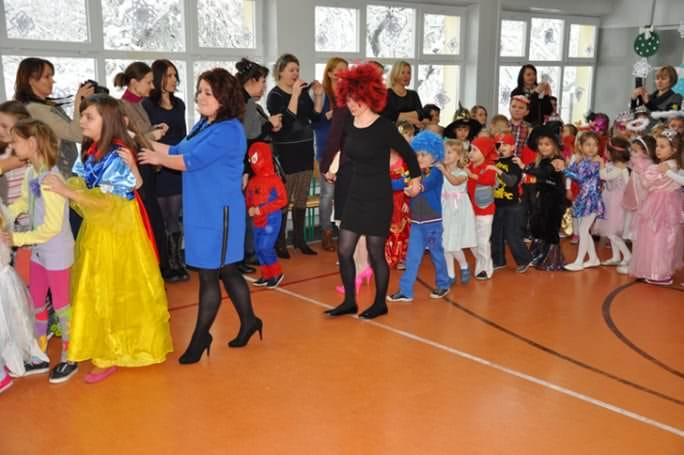 Zabawa choinkowa w Szkole Podstawowej w Świerzowej Polskiej