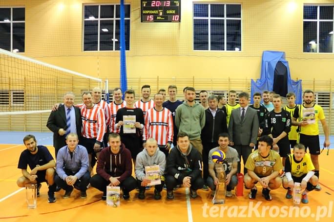 Turnieju Piłki Siatkowej w Świerzowej Polskiej