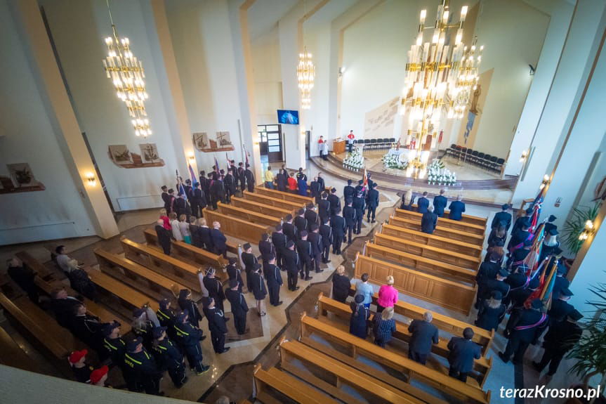 Uroczysta msza święta w Kościele w Rogach