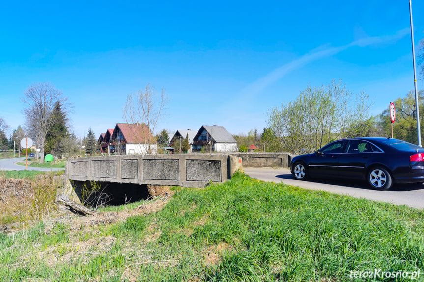 kamienny most w Miejscu Piastowym