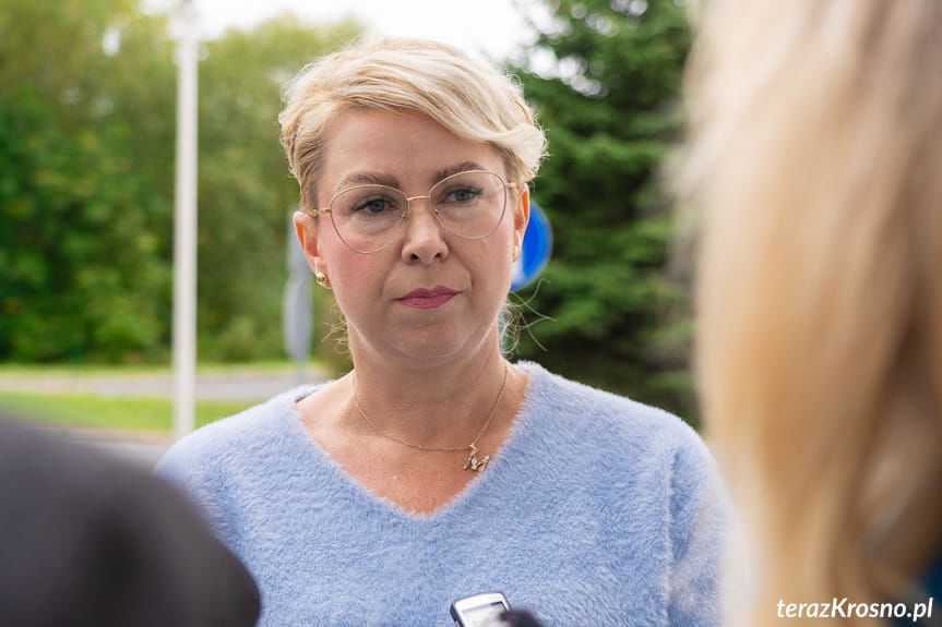 Paraliż szpitala w Krośnie. Dyrektor przeprasza pacjentów, pielęgniarki wyjaśniają