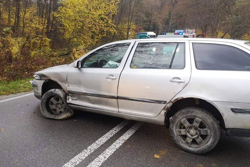 Uszkodzony samochód w Daliowej