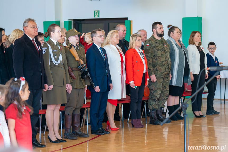 Uczestnicy uroczystości w Rogach