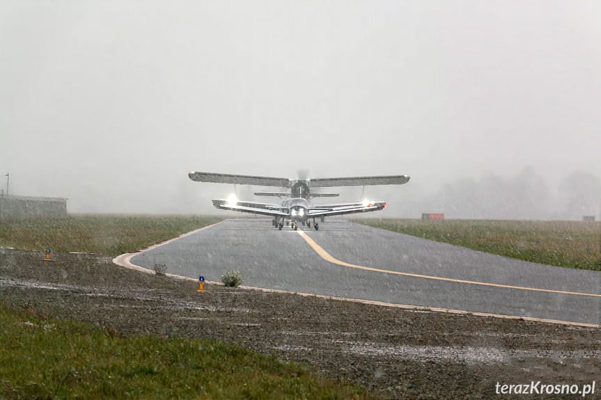 Nowa droga kołowania na lotniku w Krośnie. Są dwie oferty