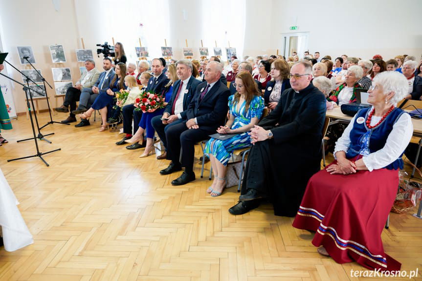 Goście jubileuszu 100-lecia KGW w Bratkówce