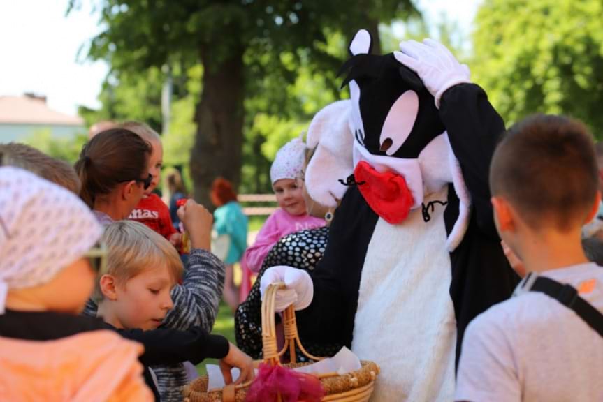Piknik rodziny dla dzieci. Była moc atrakcji i świetna zabawa