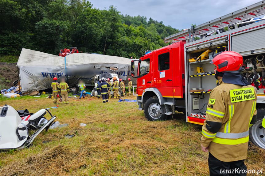Tragedia na DK19. Nie żyje kierowca TIR-a