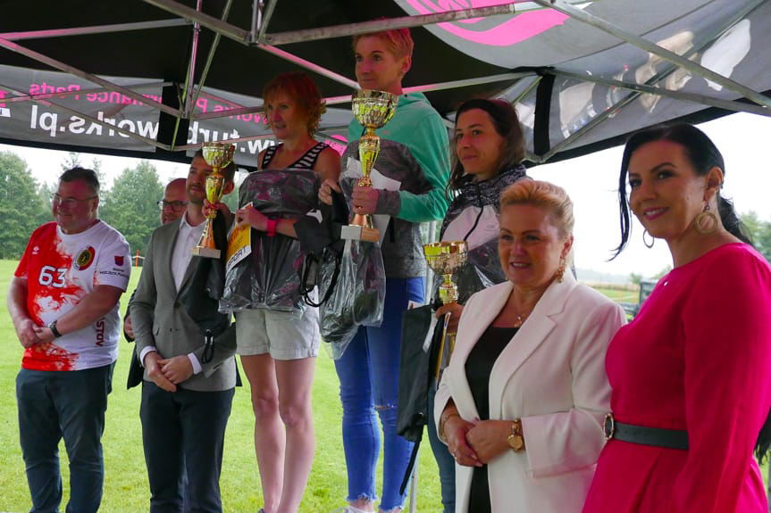 wręczenie nagród z biegu w Miejscu Piastowym