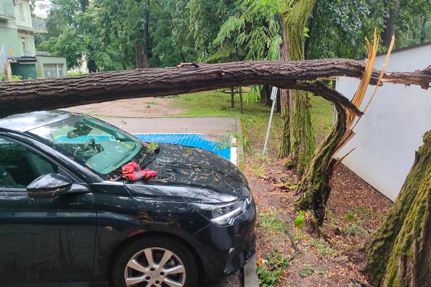 Wichury i burze na Podkarpaciu. Prawie tysiąc interewncji strażaków