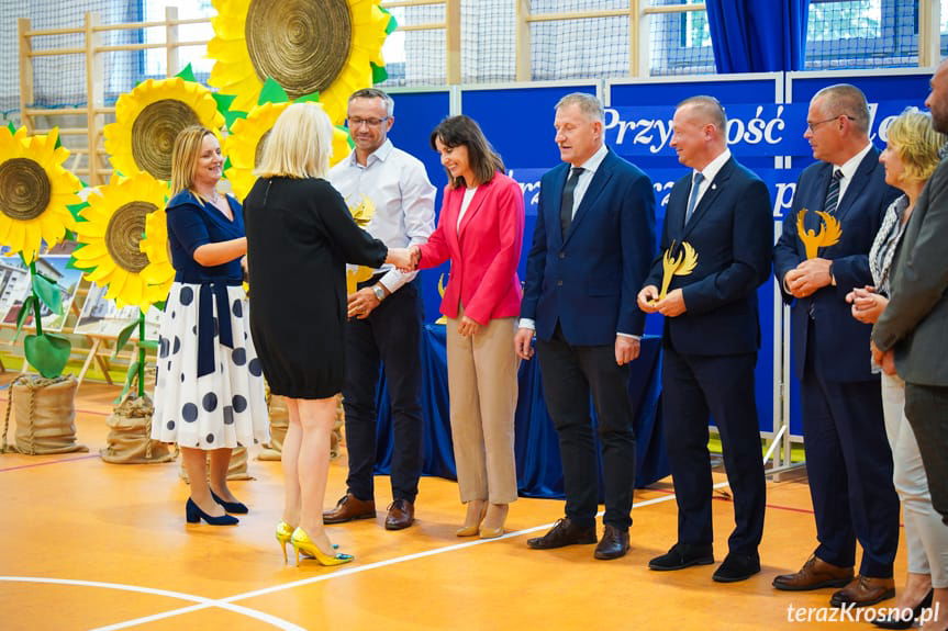 Otwarcie sali gimnastycznej w Kobylanach