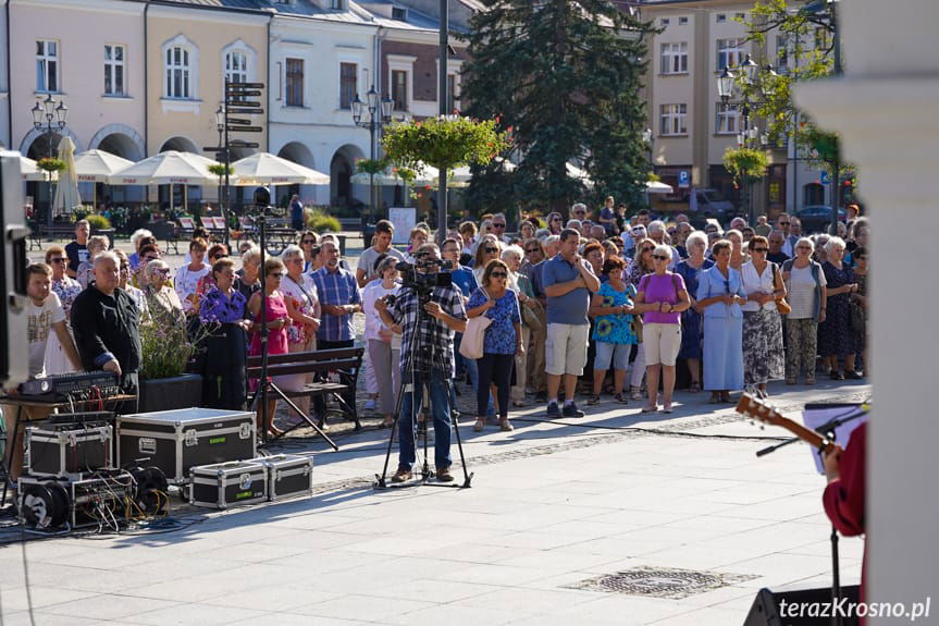Koronka na ulicach miast świata w Krośnie