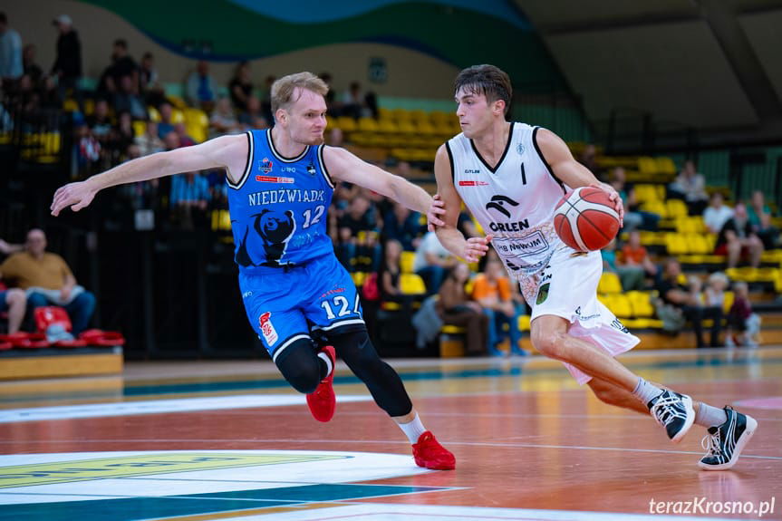 Miasto Szkła Krosno - Niedźwiadki Chemart Przemyśl