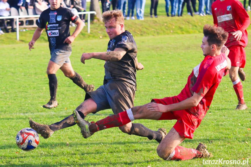 mecz LKS Głowienka - Zorza Łęki Dukielski