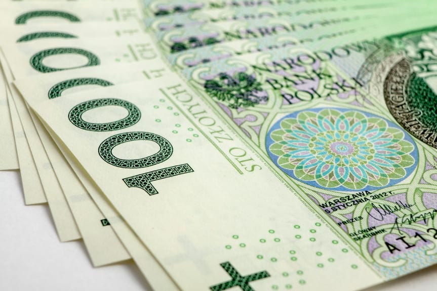 Przywłaszczone z bankomatu 1400 zł wróciło do właścicielki
