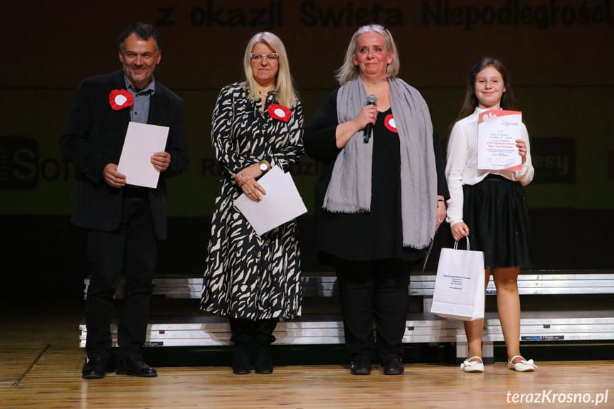 Powiatowy Konkurs Pieśni i Poezji Patriotycznej z okazji Święta Niepodległości w Krośnie