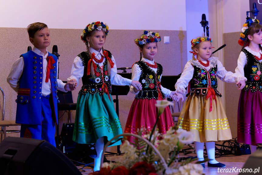 dzieci z zespołu Zazula w Zręcinie