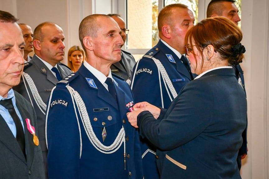 Policjanci odebrali odznaczenia