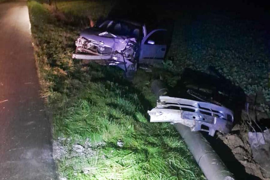 Staranował latarnię. Miał ponad 3 promile i był bez prawa jazdy