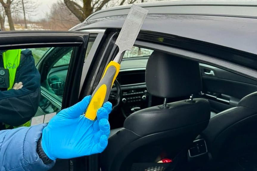 zatrzymany samochód złodziei