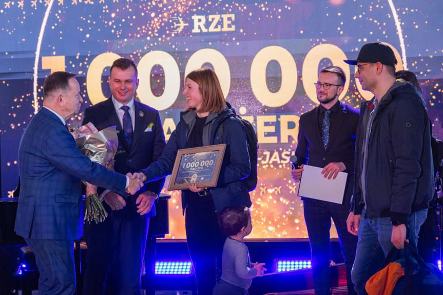 Lotnisko w Jasionce powitało milionowego pasażera