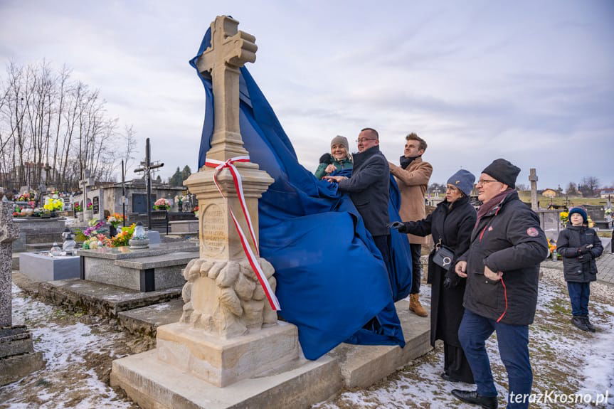 Uroczystości na cmentarzu w Kobylanach