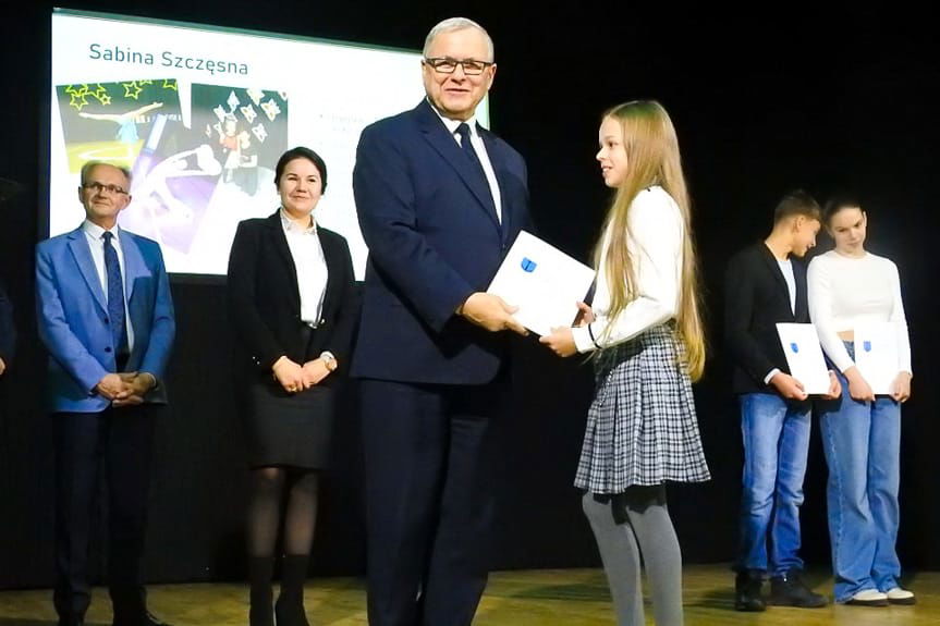 wręczenie stypendiów w Korczynie