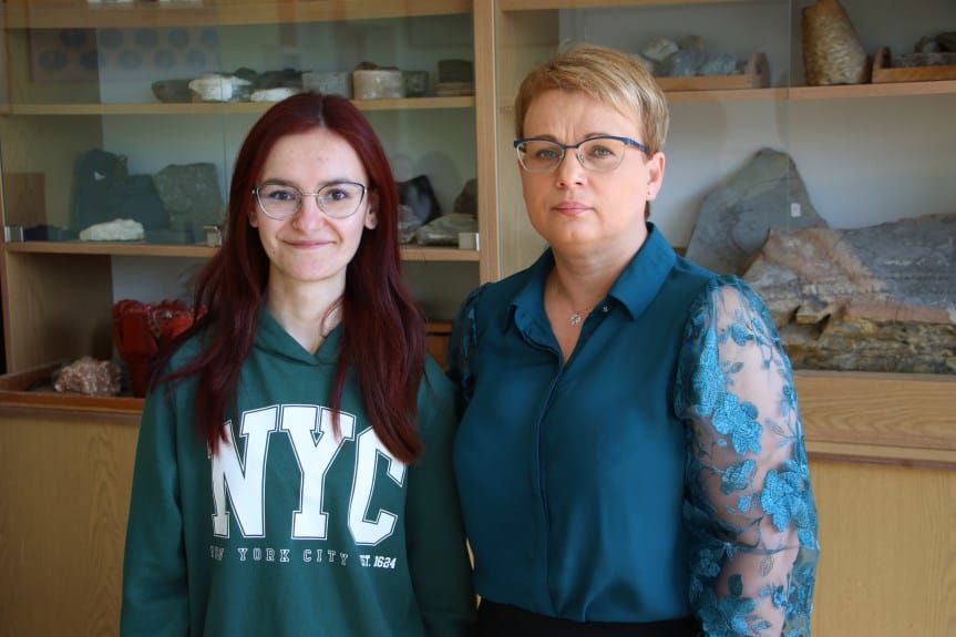 amelia wolanin naftówka