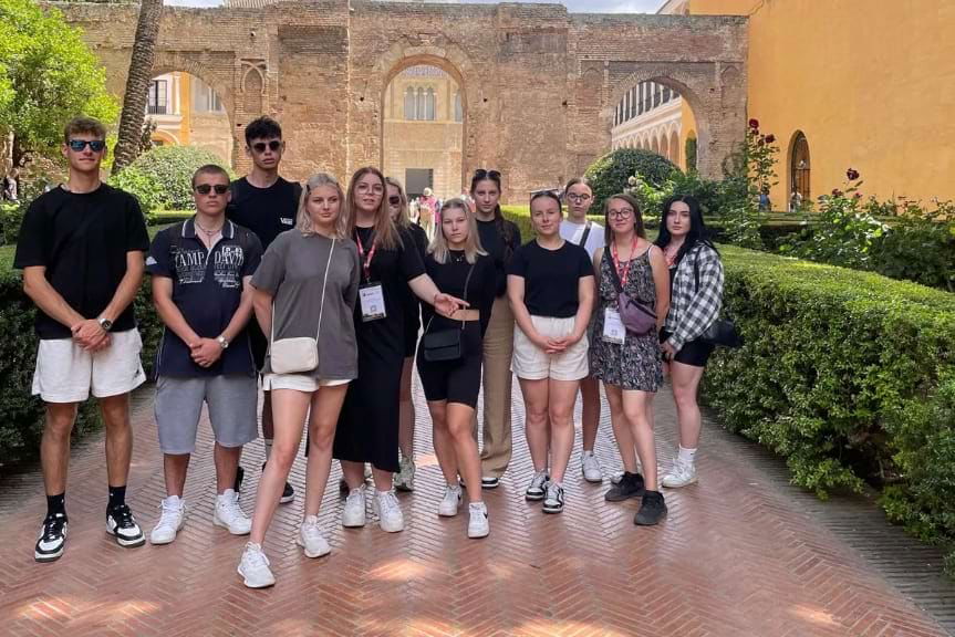 uczniowie z Budowlanki