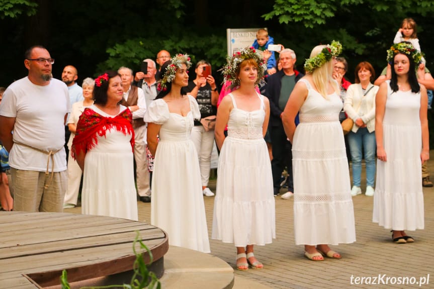 Beskid Niski. Zaginiony Świat. Wieczór sobótkowy w Rymanowie-Zdroju [ZDJĘCIA]