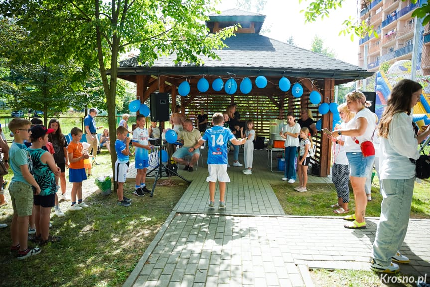 Wakacyjny piknik na Osiedlu Grota-Roweckiego w Krośnie - integracja międzypokoleniowa