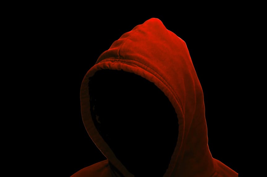 Nocna interwencja policjantów w Chorkówce. Zatrzymano 18-latka