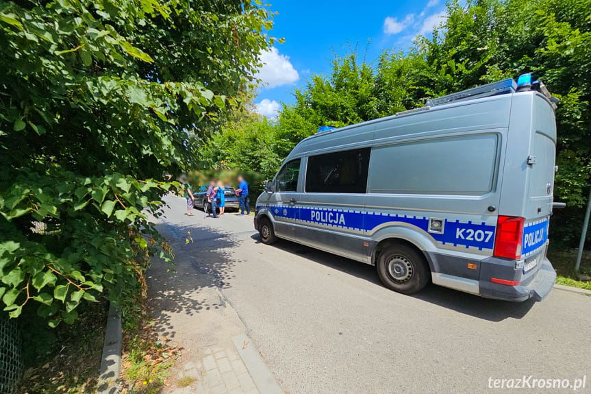 uszkodzone samochody po kolizji na ulicy Bema w Krośnie