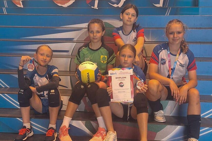 zawodniczki GOSiR Jedlicze