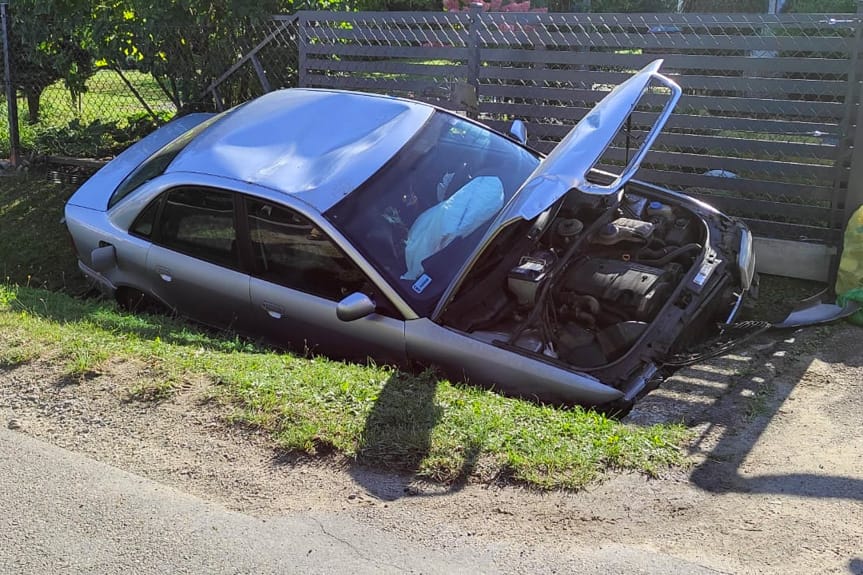 Zjechał z drogi i uderzył w przepust