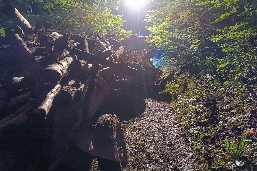 27-letni traktorzysta zginął podczas prac leśnych