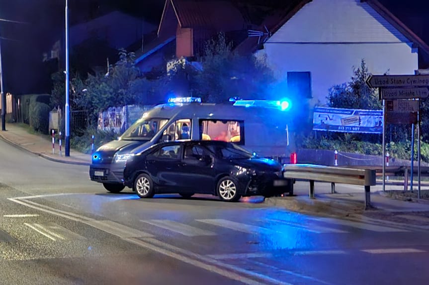 Pijany kierowca uderzył w barierę