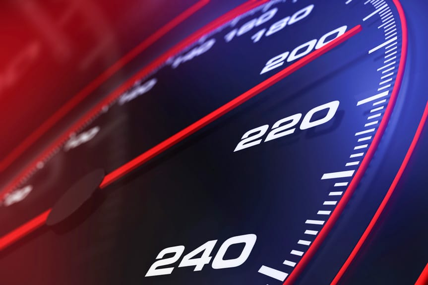 Szaleństwo za kółkiem. 35-latek pędził 208 km/h