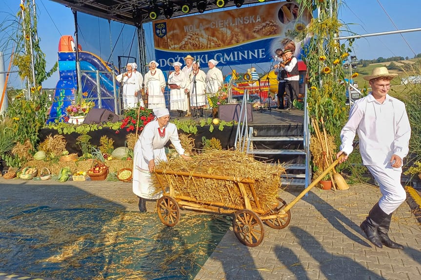 Dożynki Gminne w Woli Cieklińskiej