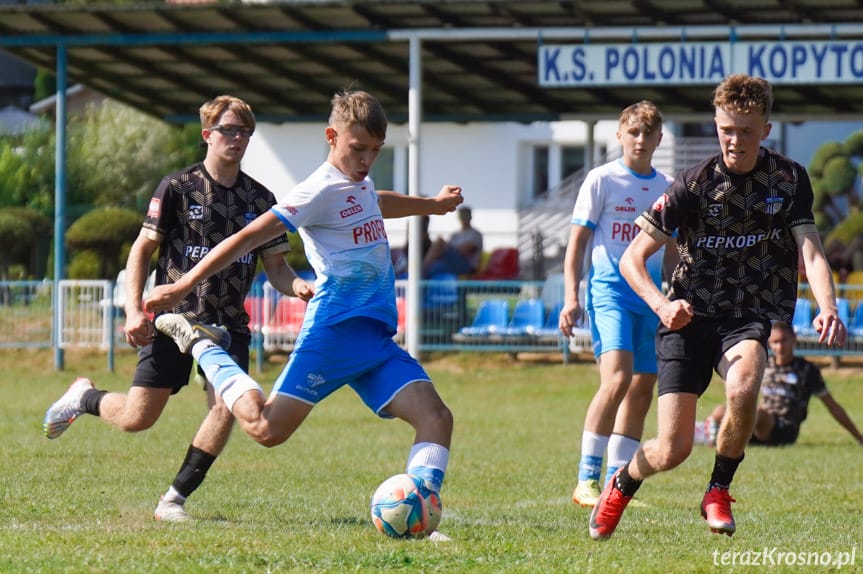 Juniorzy. Polonia Kopytowa - AP Beniaminek Krosno 3:7 [ZDJĘCIA]
