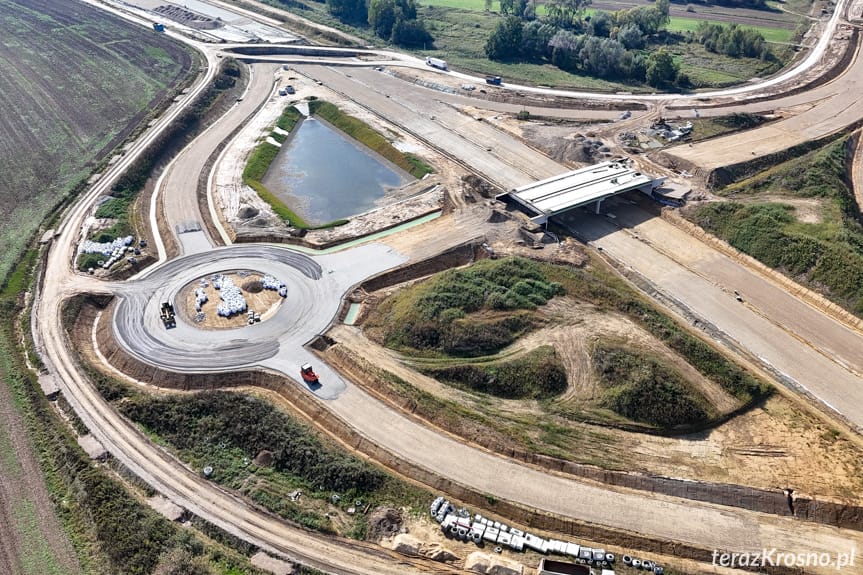 S19 Krosno - Miejsce Piastowe. Trwają testy nawierzchni [ZDJĘCIA, WIDEO]
