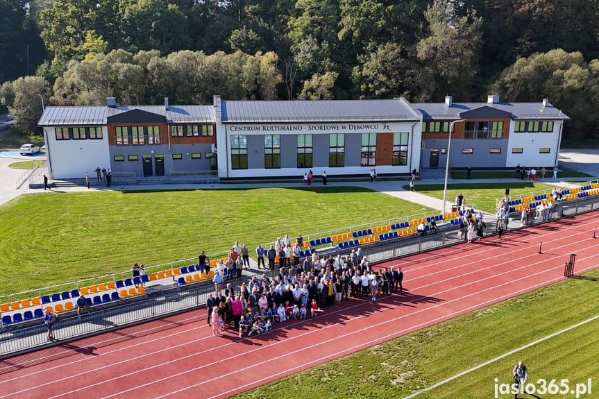 Dębowiec doczekał się sportowej perły. Otwarto Centrum Kulturalno-Sportowe