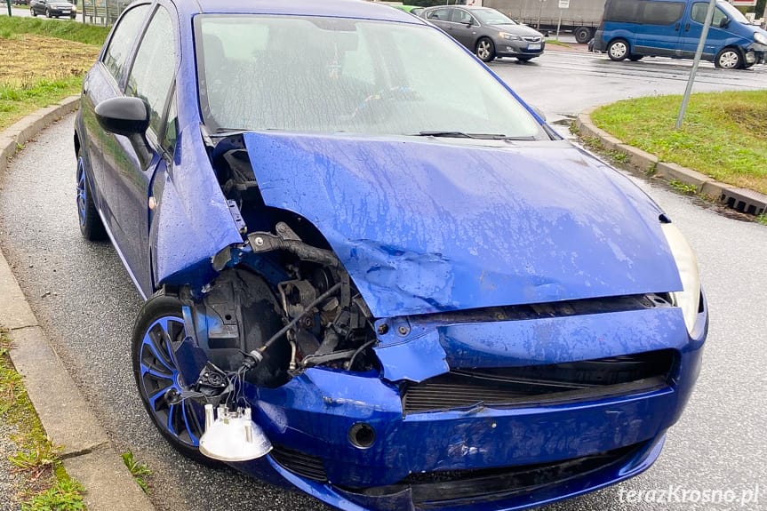 Kolizja dwóch samochodów w Krośnie
