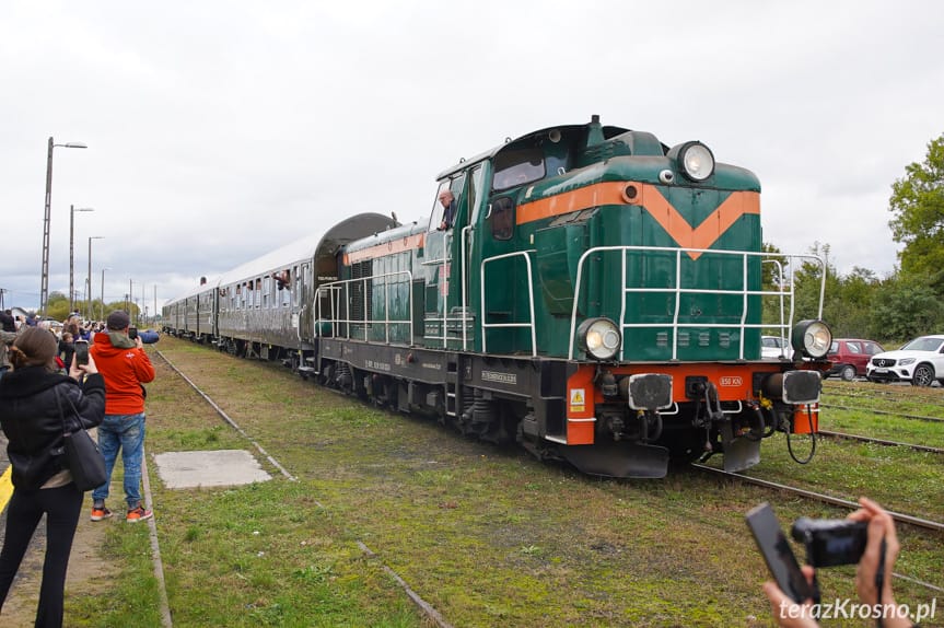 Targowiska przeżyły prawdziwe oblężenie. Dworzec ożył na nowo