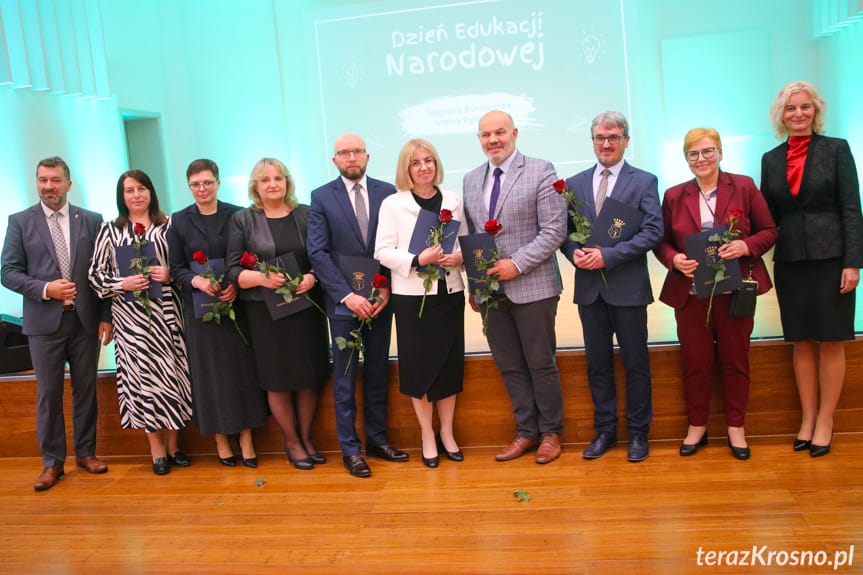 Dzień Edukacji Narodowej. Burmistrz Rymanowa uhonorował nauczycieli
