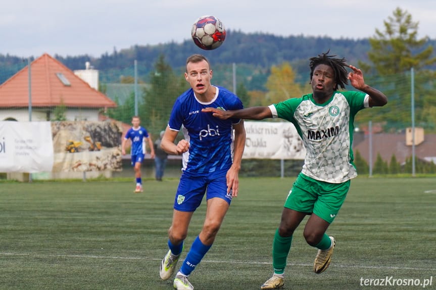 Jedna bramka, trzy punkty. Przełęcz Dukla pokonała LKS Czeluśnicę