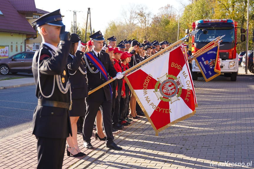 Poczty sztandardowe strażaków OSP