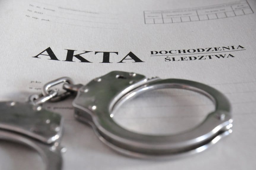 Najpierw pobili znajomego, a później jeden z nich zniszczył mu telewizor