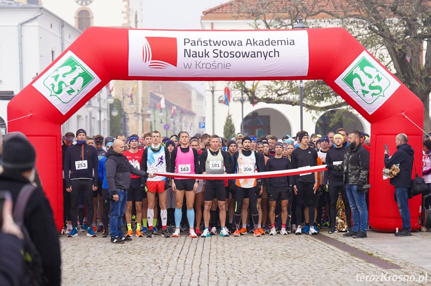 Patriotycznie i sportowo. Bieg Niepodległości i Marsz Nordic Walking w Krośnie