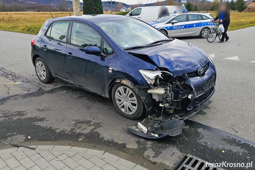 Zderzenie dwóch samochodów w Bóbrce